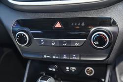 2021 Hyundai
                Tucson Active