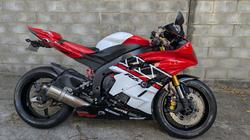 2006 Yamaha YZF-R6 Red
