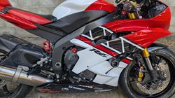 2006 Yamaha YZF-R6 Red