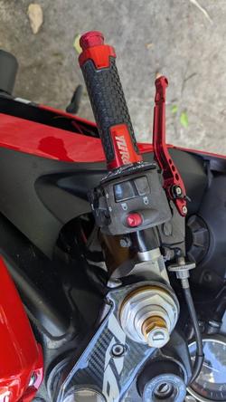 2006 Yamaha YZF-R6 Red