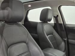 2019 Jaguar E-PACE P250 SE X540 MY19 AWD Caldera Red