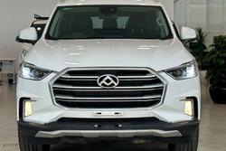 2022 LDV D90 Executive