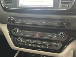 2019 Kia Carnival Si