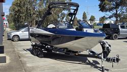 2018 Malibu Wakesetter 20 VTX