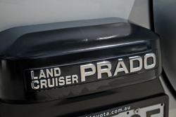 2017 Toyota Landcruiser Prado Kakadu GDJ150R 4X4 Dual Range Silver Pearl