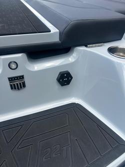 2026 MasterCraft XT22 T
