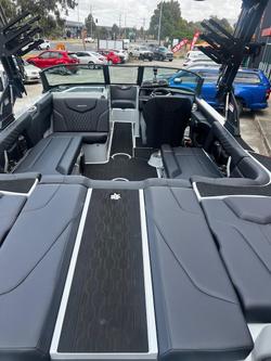 2026 MasterCraft XT22 T