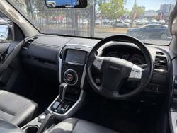 2020 Isuzu MU-X LS-T