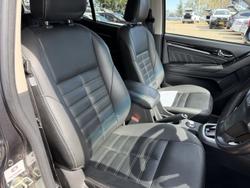 2020 Isuzu MU-X LS-T