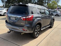 2020 Isuzu MU-X LS-T