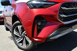 2025 Isuzu MU-X LS-T