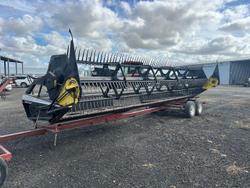 2002 MacDon 9352 Turbo Sp Swather & Macdon 972 25' Front