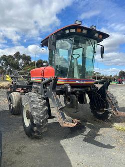 2002 MacDon 9352 Turbo Sp Swather & Macdon 972 25' Front