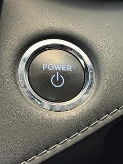 2023 Toyota Kluger GX