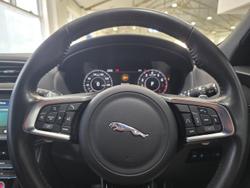 2019 Jaguar F-PACE 25t R-Sport