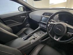 2019 Jaguar F-PACE 25t R-Sport