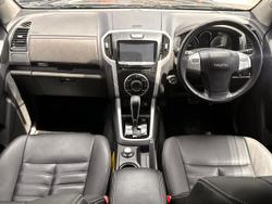 2018 Isuzu MU-X LS-T