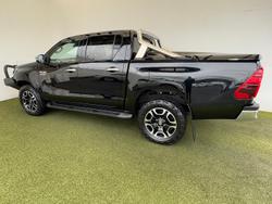 2021 Toyota Hilux SR5