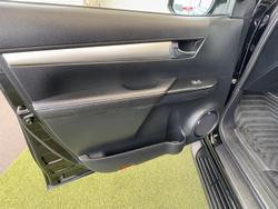 2021 Toyota Hilux SR5