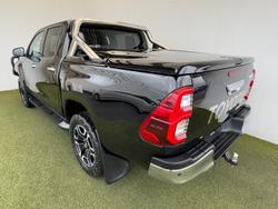 2021 Toyota Hilux SR5