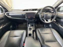 2021 Toyota Hilux SR5