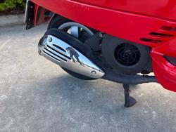 2012 VESPA LX 150 Red