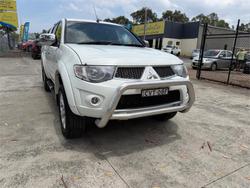 2014 MITSUBISHI TRITON GLX-R (4x4)