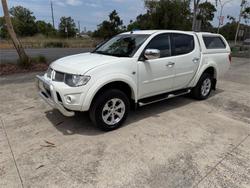 2014 MITSUBISHI TRITON GLX-R (4x4)