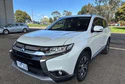2016 Mitsubishi Outlander LS