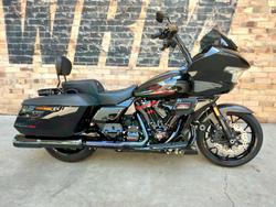 Harley-Davidson CVO Road Glide ST 121 (fltrxstse)