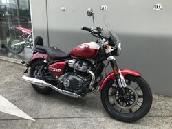 2023 Royal Enfield Super Meteor 650