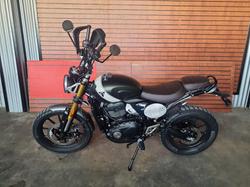 2025 Triumph Scrambler 400 X Scrambler White