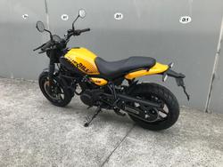 2025 Royal Enfield
Guerrilla 450