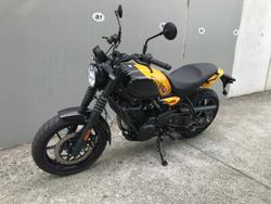 2025 Royal Enfield
Guerrilla 450