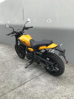 2025 Royal Enfield
Guerrilla 450