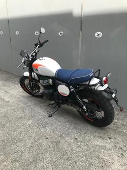 2025 Royal Enfield
Bear 650