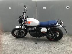 2025 Royal Enfield
Bear 650