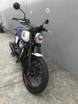 2025 Royal Enfield
Bear 650