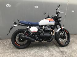 2025 Royal Enfield
Bear 650