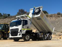 2025 Isuzu Fvz 260-300 White