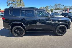 2025 Toyota Landcruiser GR Sport