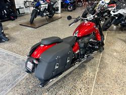 2025 BMW Motorrad R 18 CLASSIC HIGHLINE RACING RED