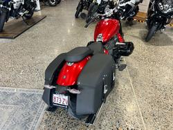 2025 BMW Motorrad R 18 CLASSIC HIGHLINE RACING RED