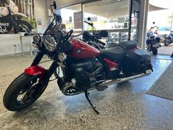 2025 BMW Motorrad R 18 CLASSIC HIGHLINE RACING RED