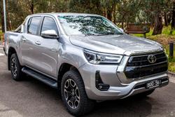 2022 Toyota Hilux SR5
