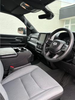 2024 RAM 1500 Big Horn (5-7 Tub)