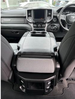 2024 RAM 1500 Big Horn (5-7 Tub)
