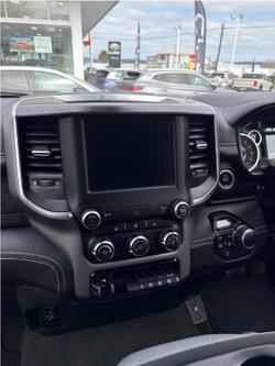 2024 RAM 1500 Big Horn (5-7 Tub)