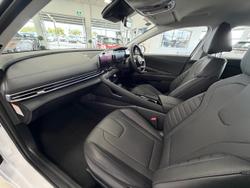 2025 Hyundai
                i30 Elite Hybrid