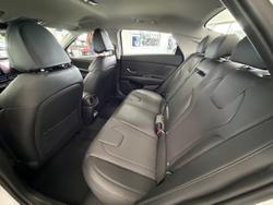 2025 Hyundai
                i30 Elite Hybrid